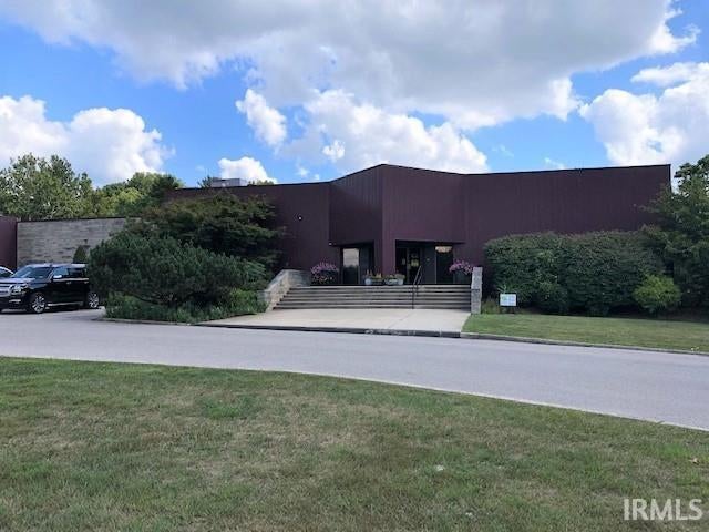 Photo of 2620 N Walnut Street #1100 St, Bloomington, IN 47404 (MLS # 202607512)