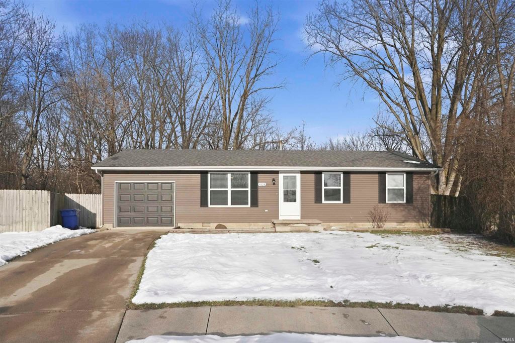 Photo of 408 Arrowhead Court, Columbia City, IN 46725 (MLS # 202549247)