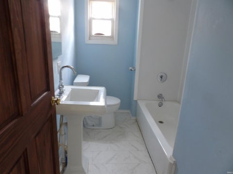 Tiny photo for 1001 E Walnut Street, Kokomo, IN 46901 (MLS # 202629601)