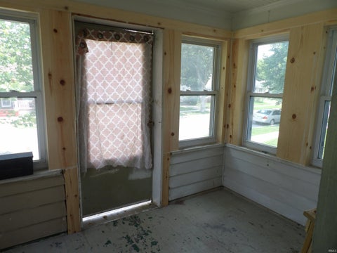 Tiny photo for 1001 E Walnut Street, Kokomo, IN 46901 (MLS # 202629601)
