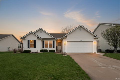 Photo of 509 Shepherds Way, Osceola, IN 46561 (MLS # 202612486)
