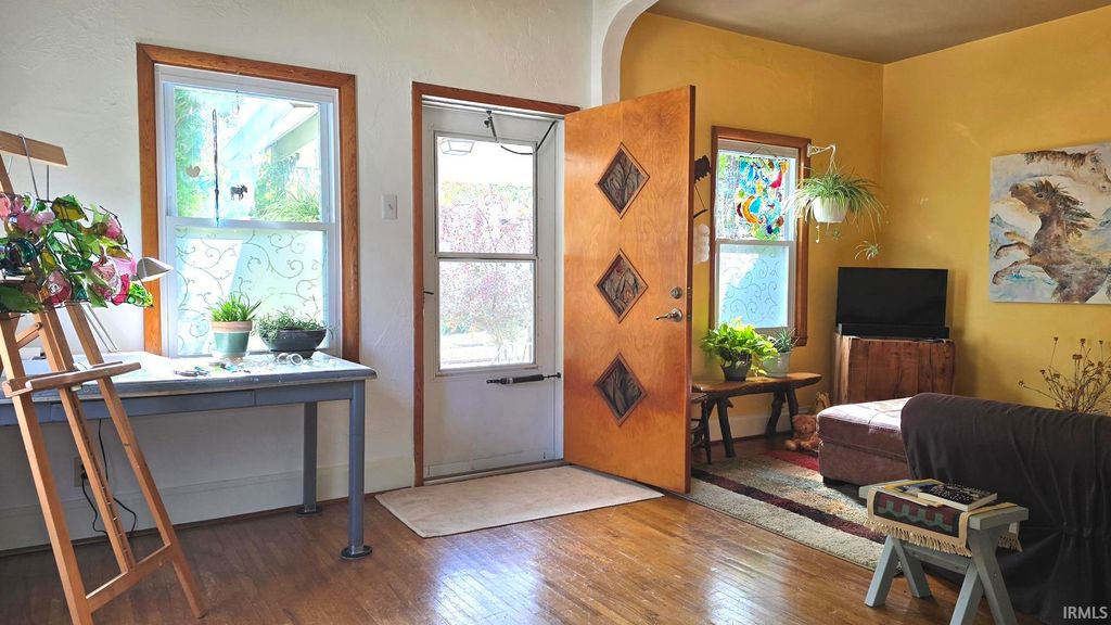 Photo of 1712 High Street, Fort Wayne, IN 46808 (MLS # 202600018)