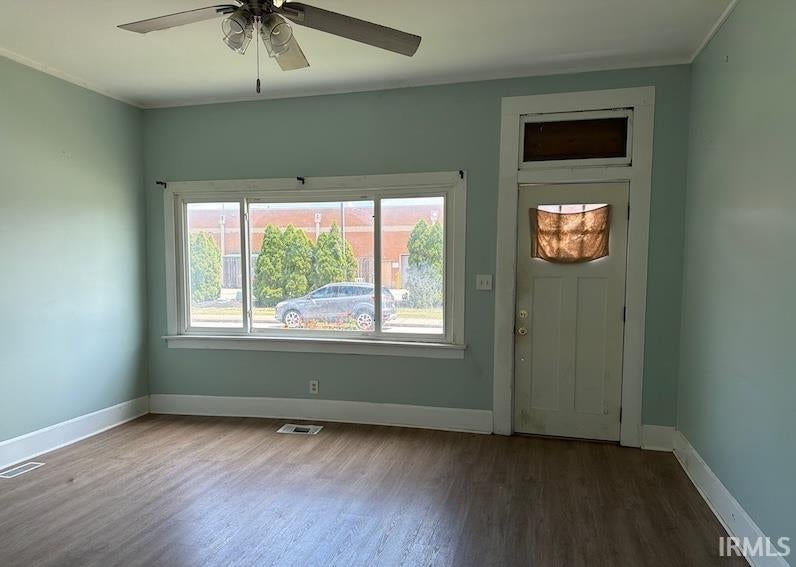 Photo of 708 Hess Avenue, Evansville, IN 47712 (MLS # 202636280)