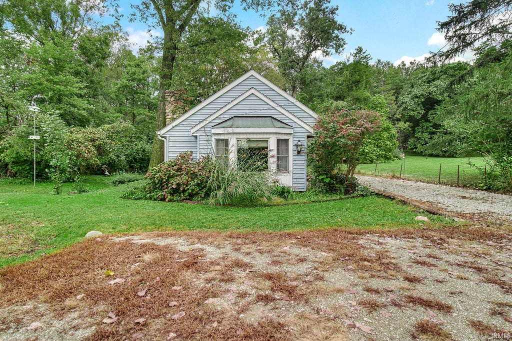 Photo of 17078 18B Road, Culver, IN 46511 (MLS # 202641097)