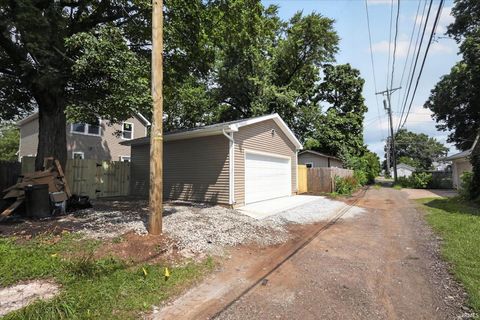 Tiny photo for 1026 Clover Street, South Bend, IN 46615 (MLS # 202625488)