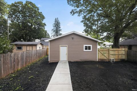 Tiny photo for 1026 Clover Street, South Bend, IN 46615 (MLS # 202625488)