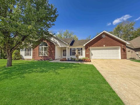 Photo of 4400 Fiddlesticks Drive, Lafayette, IN 47909 (MLS # 202614125)