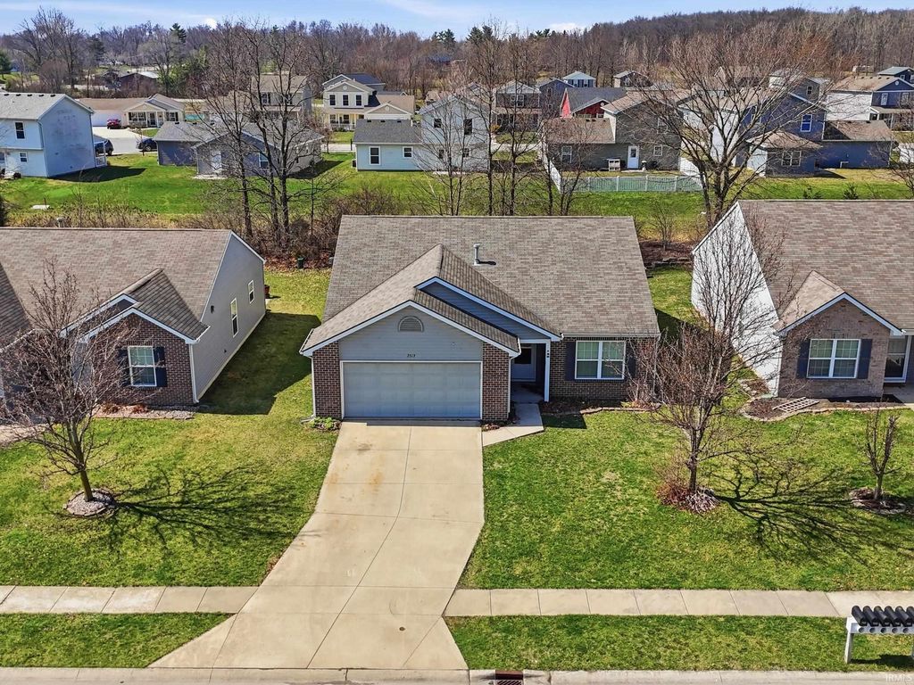 Photo of 7513 Haida Way, Fort Wayne, IN 46818 (MLS # 202609919)