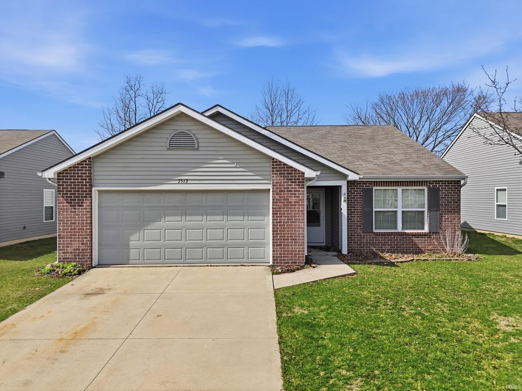 Photo of 7513 Haida Way, Fort Wayne, IN 46818 (MLS # 202609919)