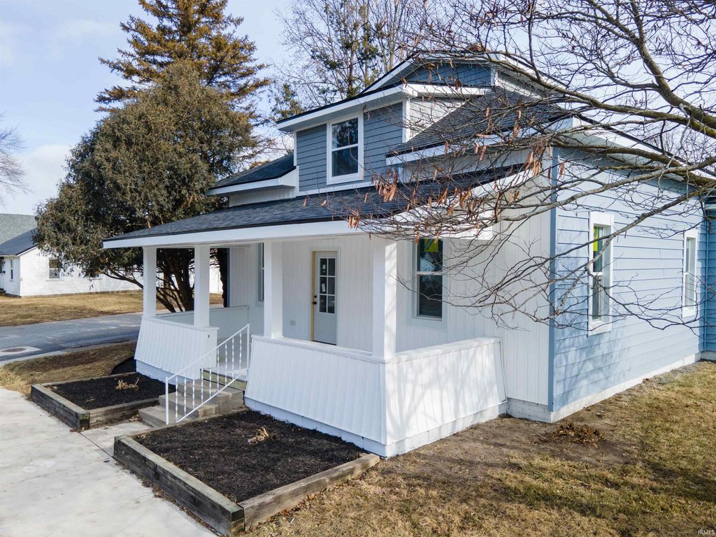 Photo of 432 N Main Street, Fairmount, IN 46928 (MLS # 202602517)