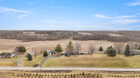 Tiny photo for 5600 S State Road 1, Hamilton, IN 46742 (MLS # 202605348)