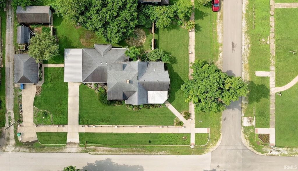 Photo of 27 N Edwards Street, Worthington, IN 47471 (MLS # 202611173)