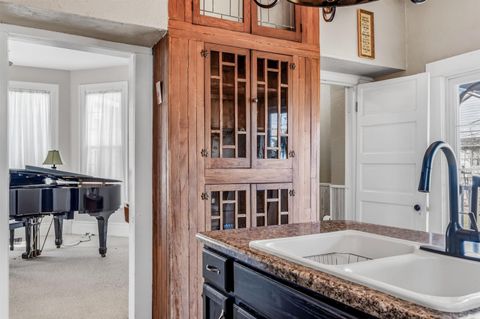 Tiny photo for 1007 Edgewater Ave Ave, Fort Wayne, IN 46805 (MLS # 202614388)