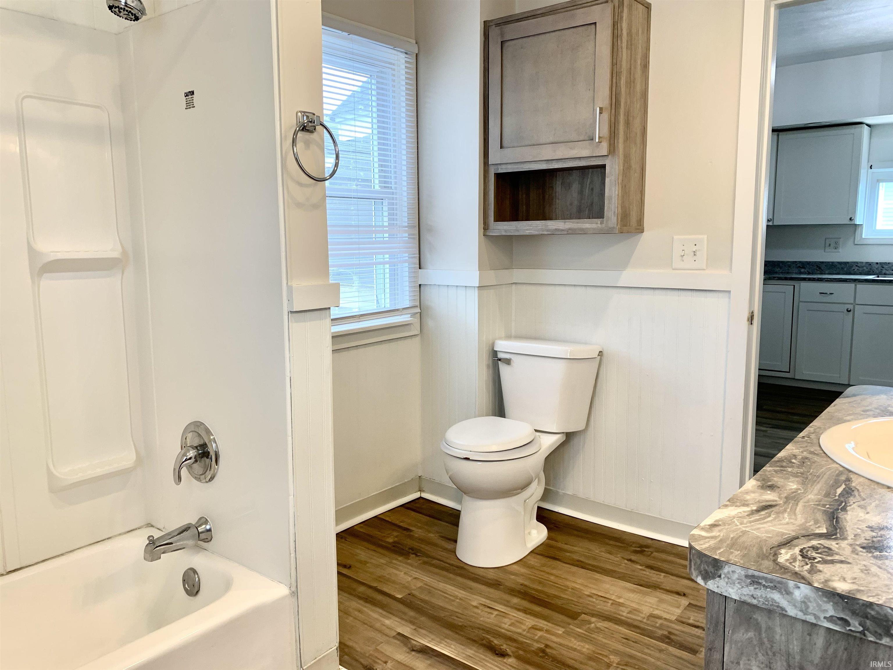 Mishawaka, Indiana 46544, United States, 3 Bedrooms Bedrooms, ,1 BathroomBathrooms,Residential,Active,3523