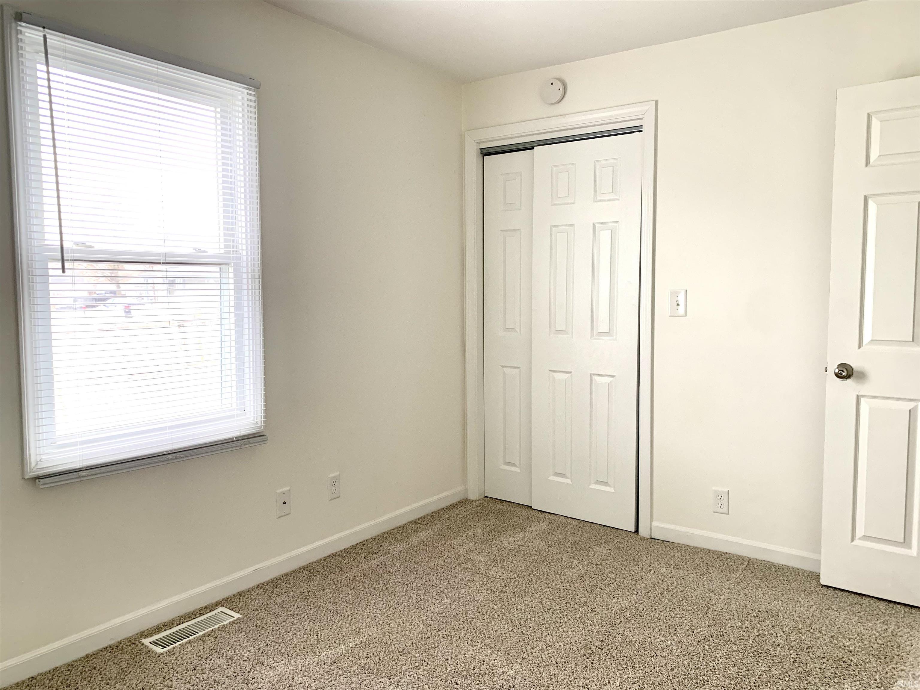 Mishawaka, Indiana 46544, United States, 3 Bedrooms Bedrooms, ,1 BathroomBathrooms,Residential,Active,3523