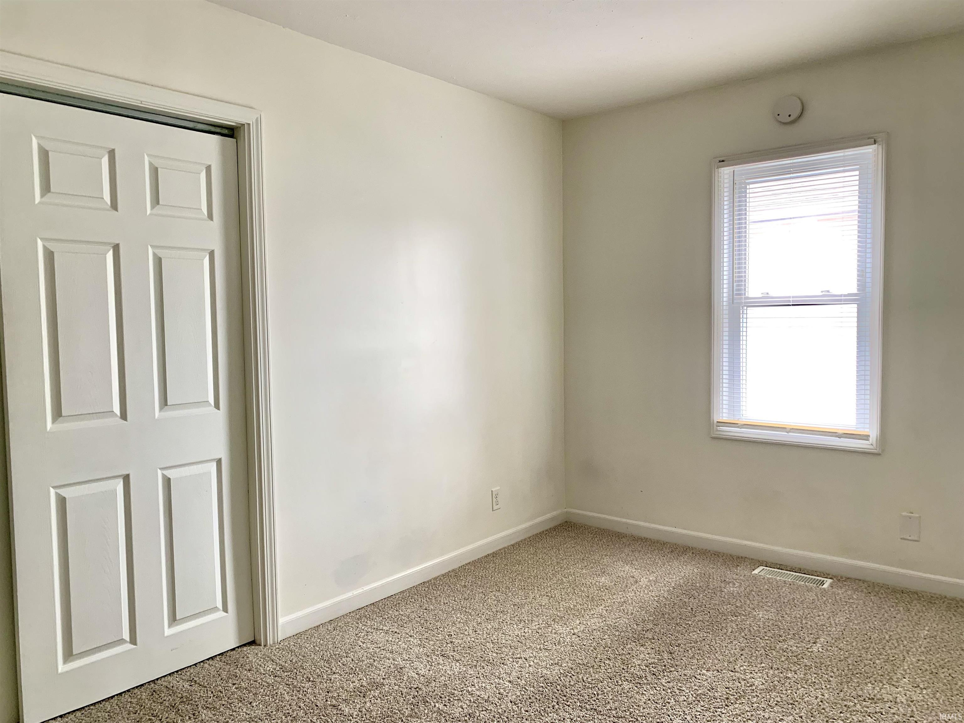 Mishawaka, Indiana 46544, United States, 3 Bedrooms Bedrooms, ,1 BathroomBathrooms,Residential,Active,3523