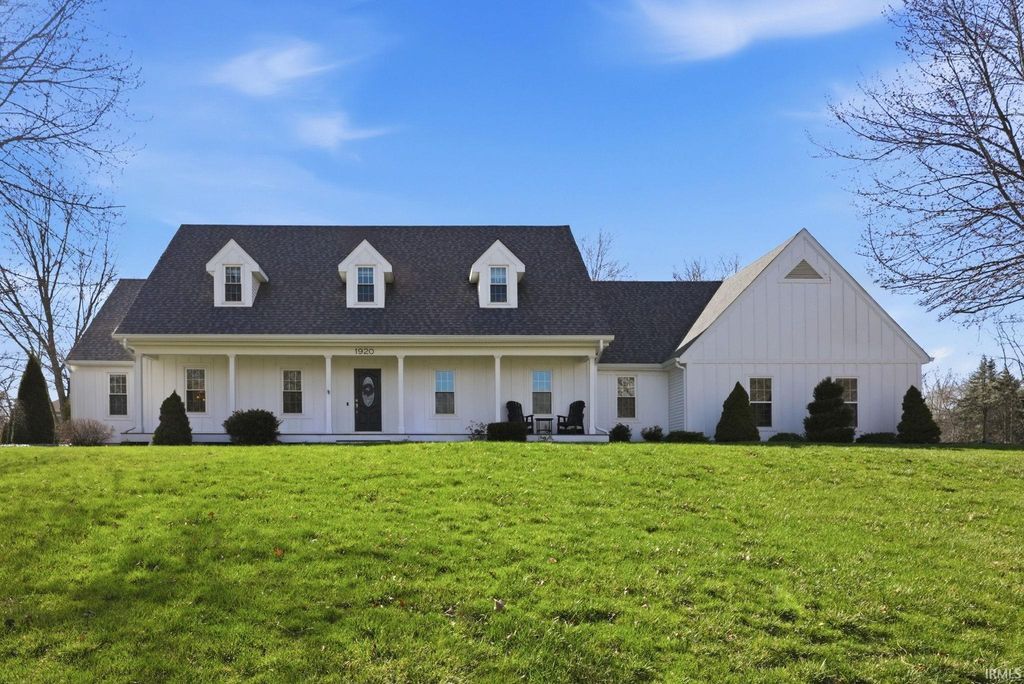 Photo of 1920 Inverness Lakes Crossing, Fort Wayne, IN 46804 (MLS # 202609773)