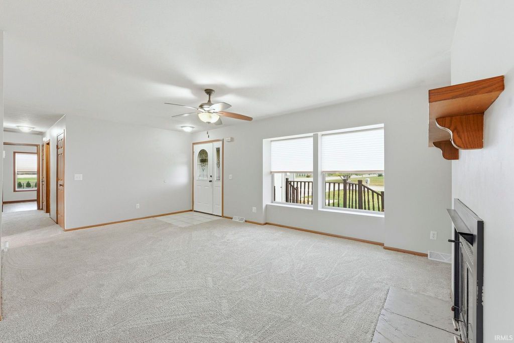 Photo of 19515 Carter Lane, New Paris, IN 46553 (MLS # 202536324)