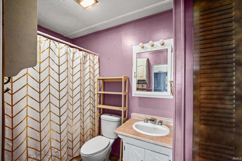 Tiny photo for 1323 W State Rd 26, Rossville, IN 46065 (MLS # 202639196)