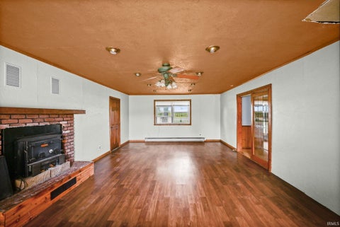 Tiny photo for 1323 W State Rd 26, Rossville, IN 46065 (MLS # 202639196)