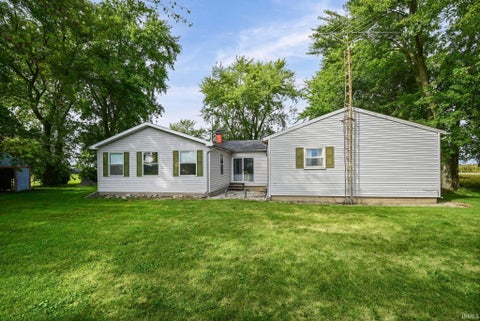 Tiny photo for 1323 W State Rd 26, Rossville, IN 46065 (MLS # 202639196)