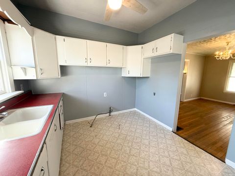 Tiny photo for 1312 E Vaile Avenue, Kokomo, IN 46901 (MLS # 202543288)