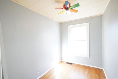 Tiny photo for 1312 E Vaile Avenue, Kokomo, IN 46901 (MLS # 202543288)