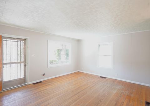 Tiny photo for 1312 E Vaile Avenue, Kokomo, IN 46901 (MLS # 202543288)