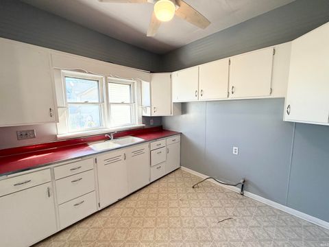 Tiny photo for 1312 E Vaile Avenue, Kokomo, IN 46901 (MLS # 202543288)
