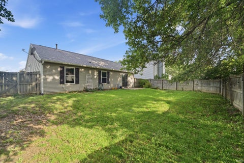 Tiny photo for 3313 Sussex Lane, Lafayette, IN 47909 (MLS # 202626834)