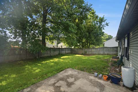 Tiny photo for 3313 Sussex Lane, Lafayette, IN 47909 (MLS # 202626834)