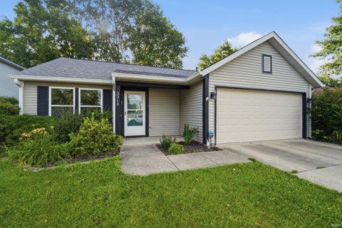 Photo of 3313 Sussex Lane, Lafayette, IN 47909 (MLS # 202626834)