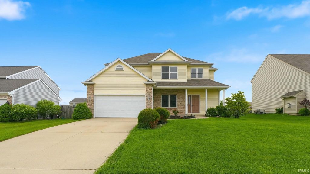 Photo of 8132 Astoria Hill, Fort Wayne, IN 46835 (MLS # 202615643)