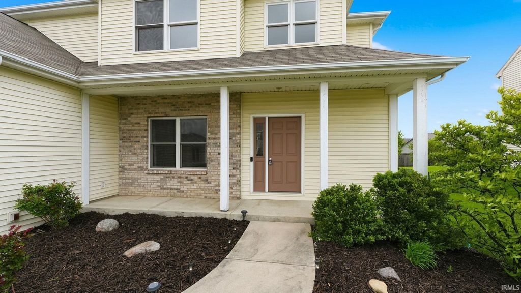 Photo of 8132 Astoria Hill, Fort Wayne, IN 46835 (MLS # 202615643)