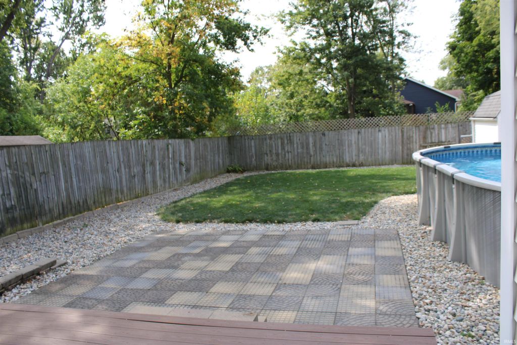 Photo of 4721 Belvidere Drive, Fort Wayne, IN 46835 (MLS # 202538255)