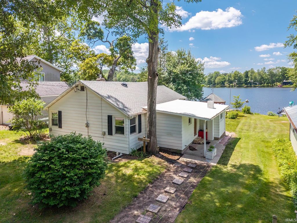 Photo of 2200 S 460 E, Lagrange, IN 46761 (MLS # 202608234)