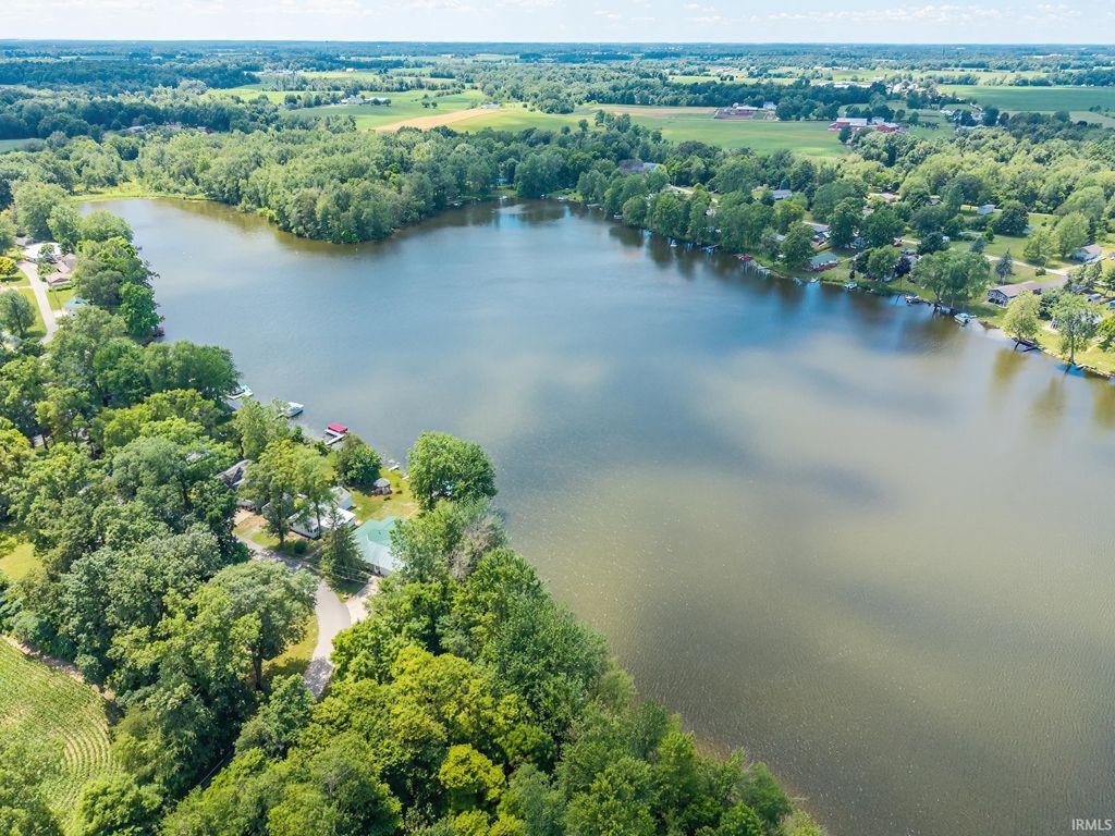 Photo of 2200 S 460 E, Lagrange, IN 46761 (MLS # 202608234)