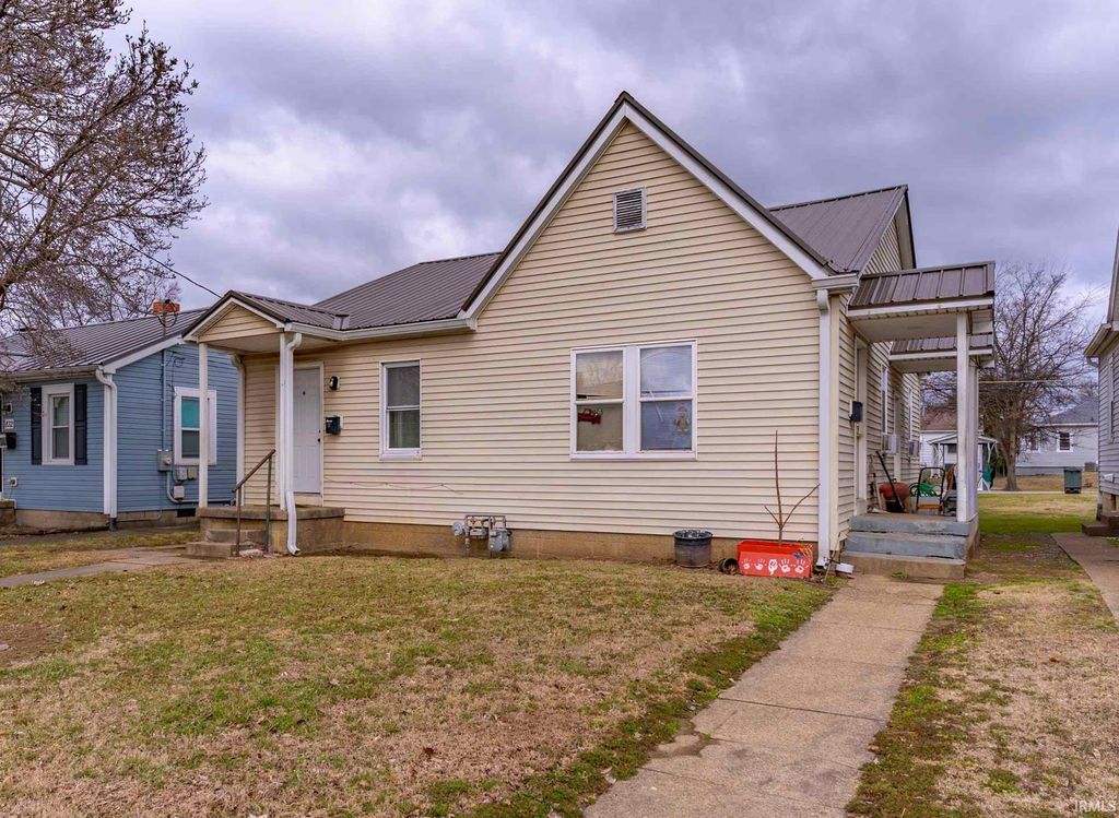 Photo of 836 Negley Avenue, Evansville, IN 47711 (MLS # 202601783)