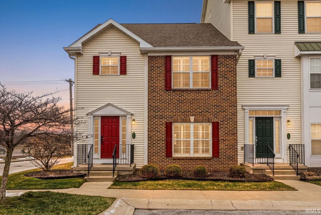 Photo of 437 Abbey Street, South Bend, IN 46637 (MLS # 202606653)