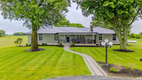 Photo of 9451 S Meridian Road, Bunker Hill, IN 46914 (MLS # 202624445)