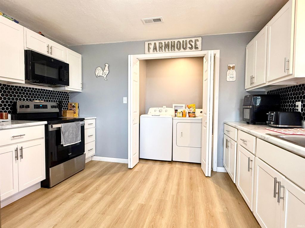 Photo of 1256 N County Road 850, Richland, IN 47634 (MLS # 202607339)