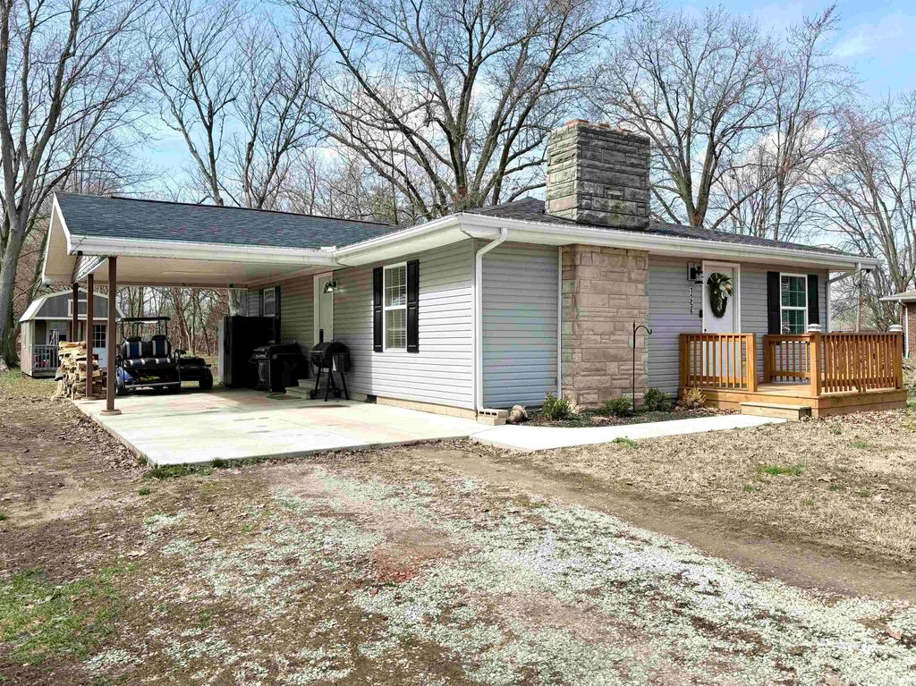 Photo of 1256 N County Road 850, Richland, IN 47634 (MLS # 202607339)