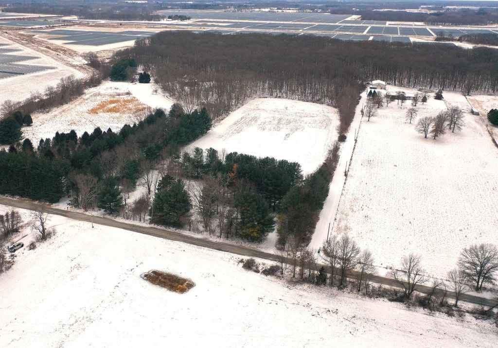 Photo of 6995 S 700 Road #0, Monterey, IN 46960 (MLS # 202604705)