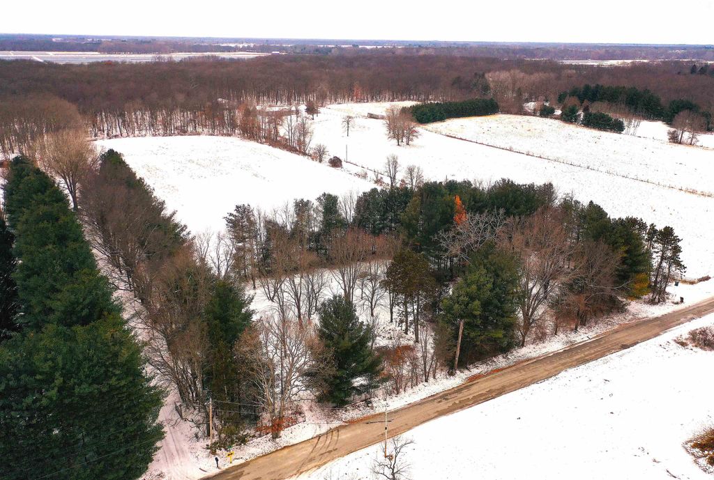 Photo of 6995 S 700 Road #0, Monterey, IN 46960 (MLS # 202604705)