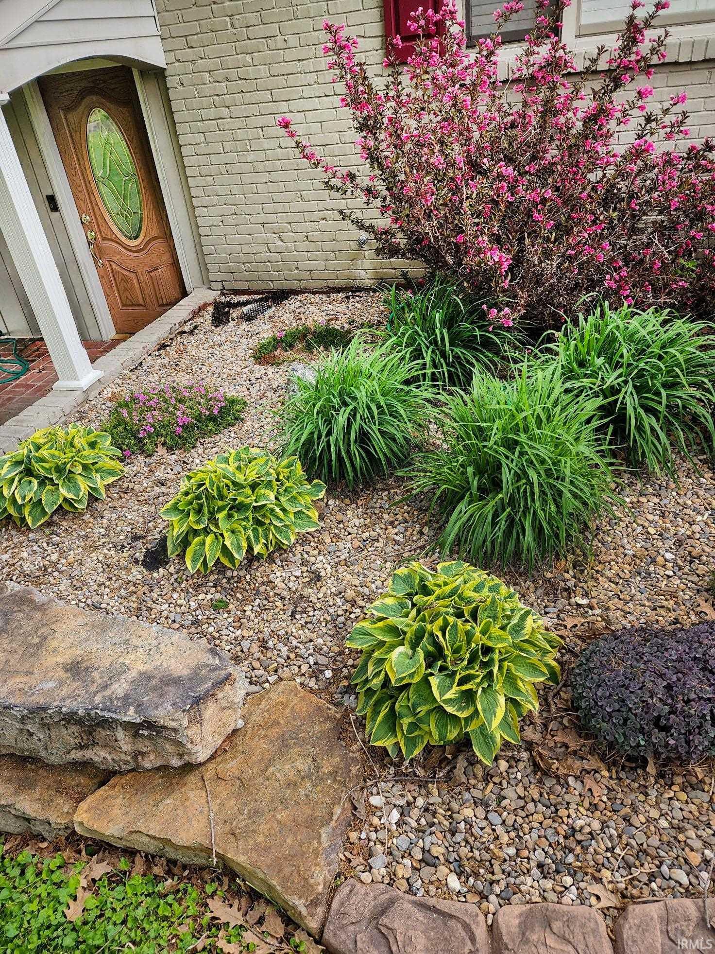 Evansville, Indiana 47715, United States, 3 Bedrooms Bedrooms, ,3 BathroomsBathrooms,Residential,Pending,26834