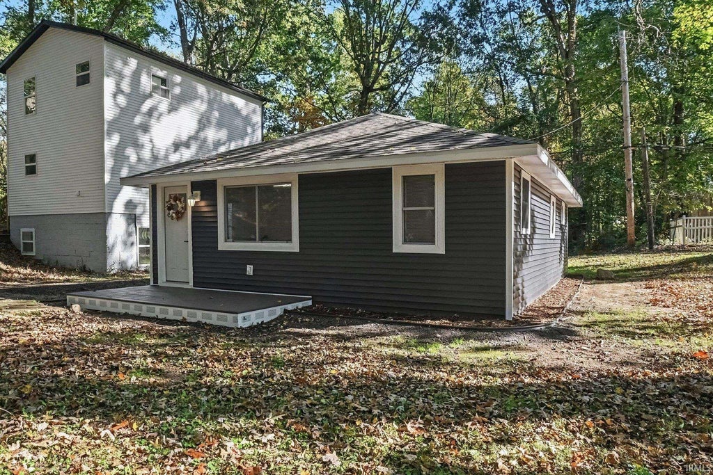 Photo of 54476 Avalon Drive, South Bend, IN 46628 (MLS # 202643487)
