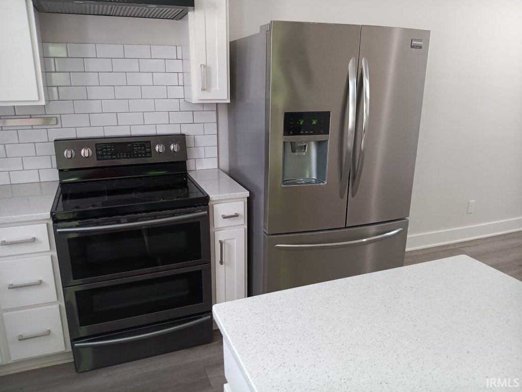 Photo of 224 E 6th Avenue, Ingalls, IN 46048 (MLS # 202642984)