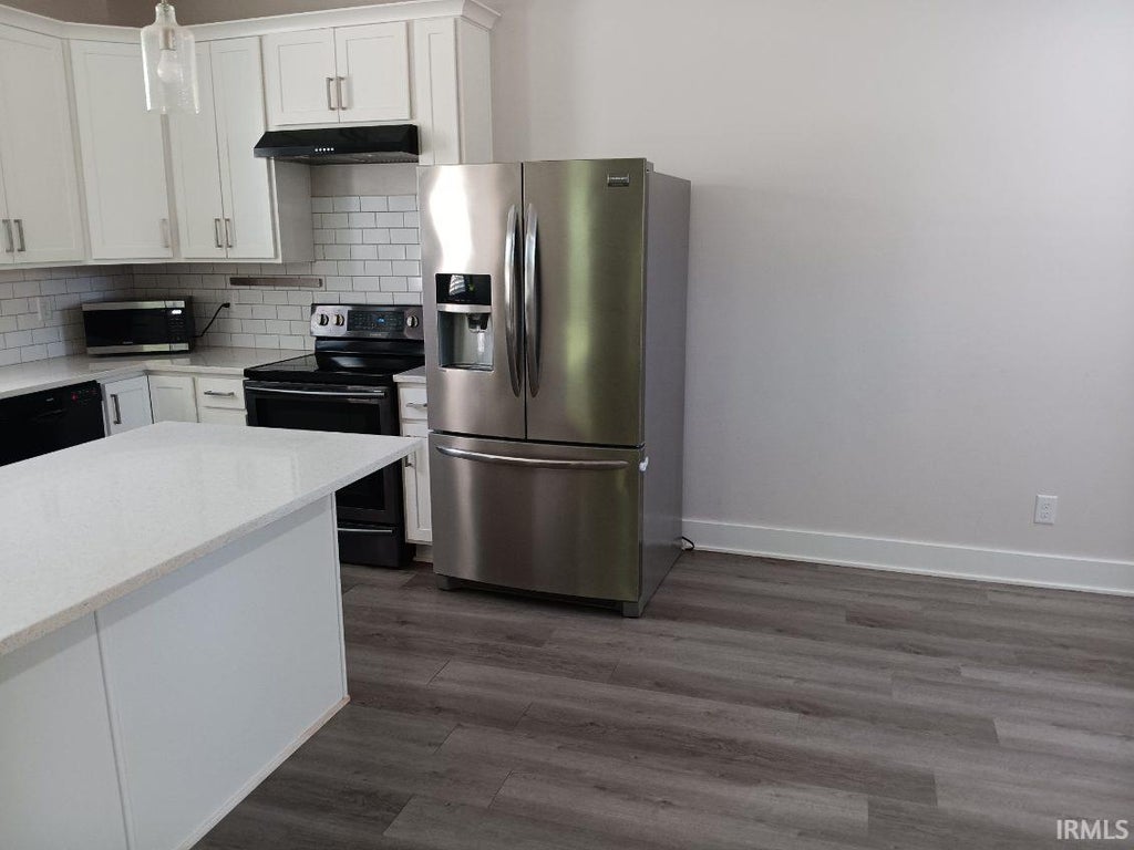 Photo of 224 E 6th Avenue, Ingalls, IN 46048 (MLS # 202642984)