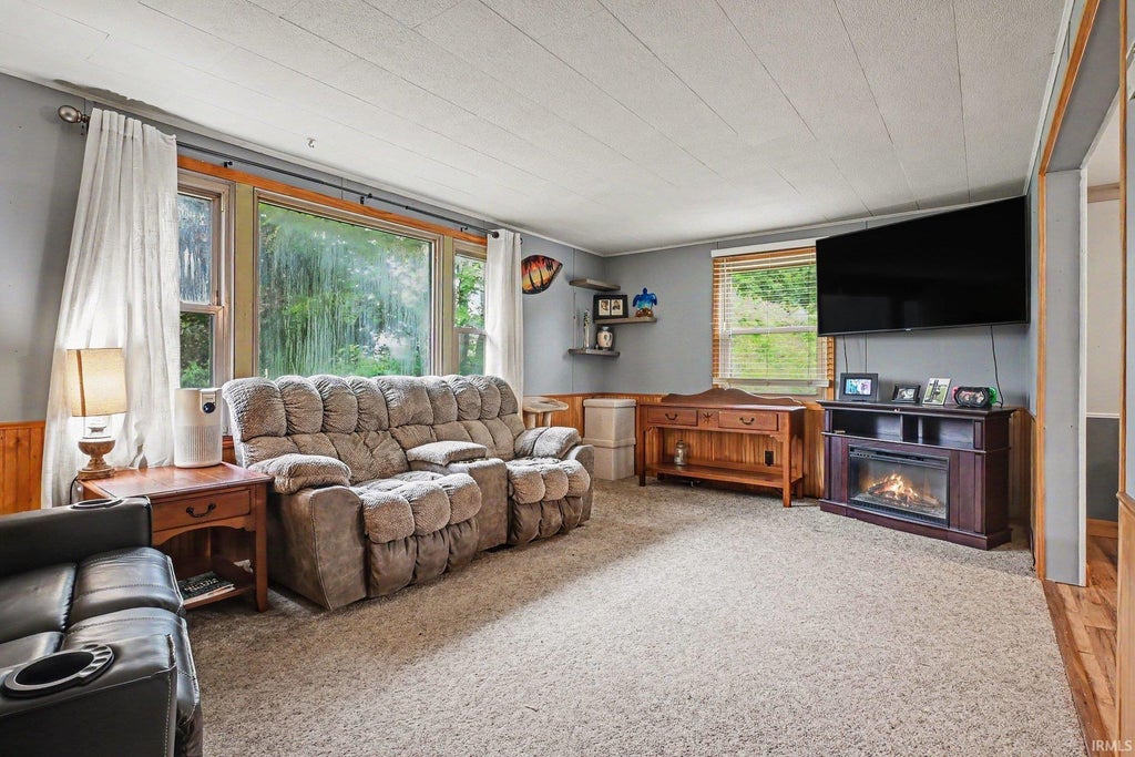 Photo of 10600 N 250 Road, Milford, IN 46542 (MLS # 202639570)