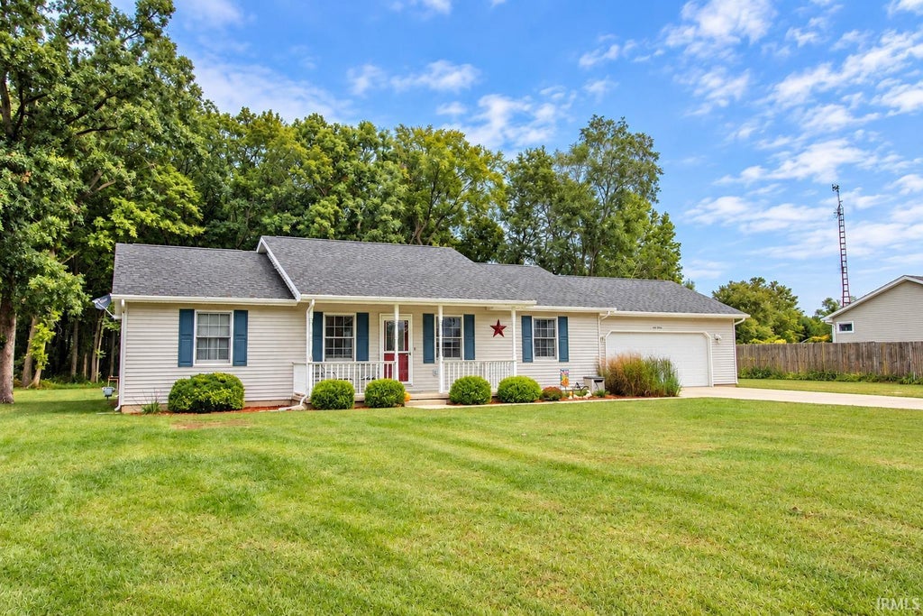 Photo of 2092 E 100 S, Knox, IN 46534 (MLS # 202640562)